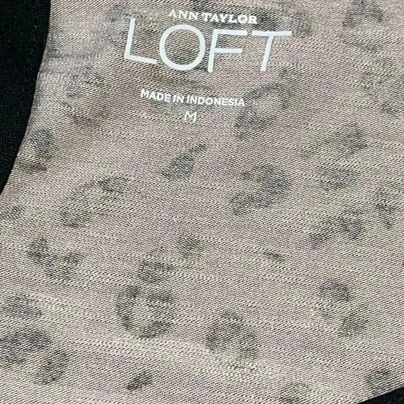 LOFT size M EUC leopard tank with lace accent - Picture 8 of 8